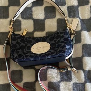 Coach dempsey shoulder bag